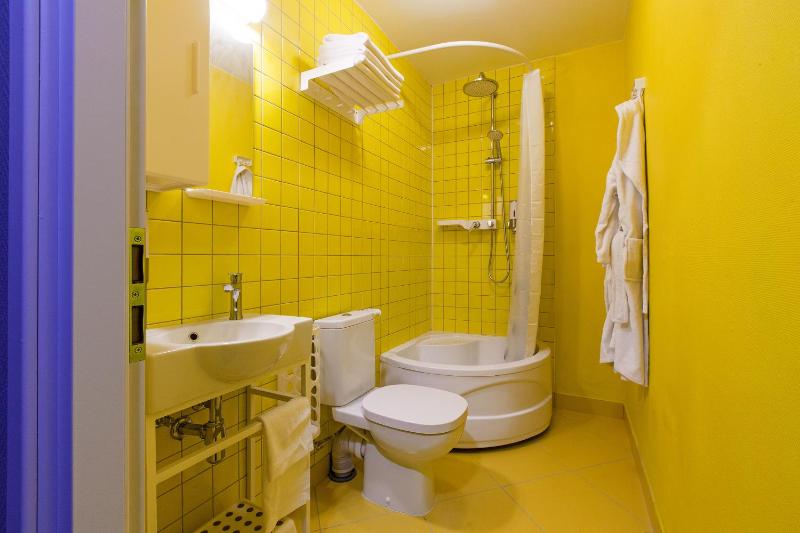 Standard Apartment image 3