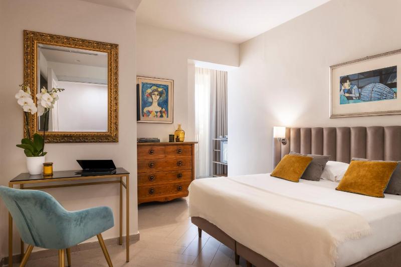 Standard Double or Twin Room with City View image 1