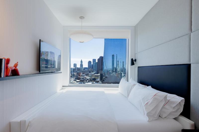 King Room - Downtown View image 3