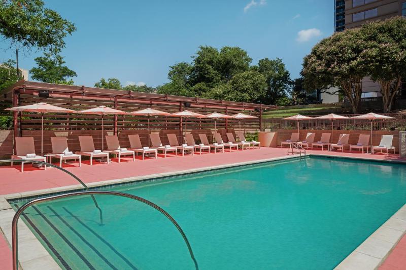 Renaissance Austin Downtown Hotel - image 29