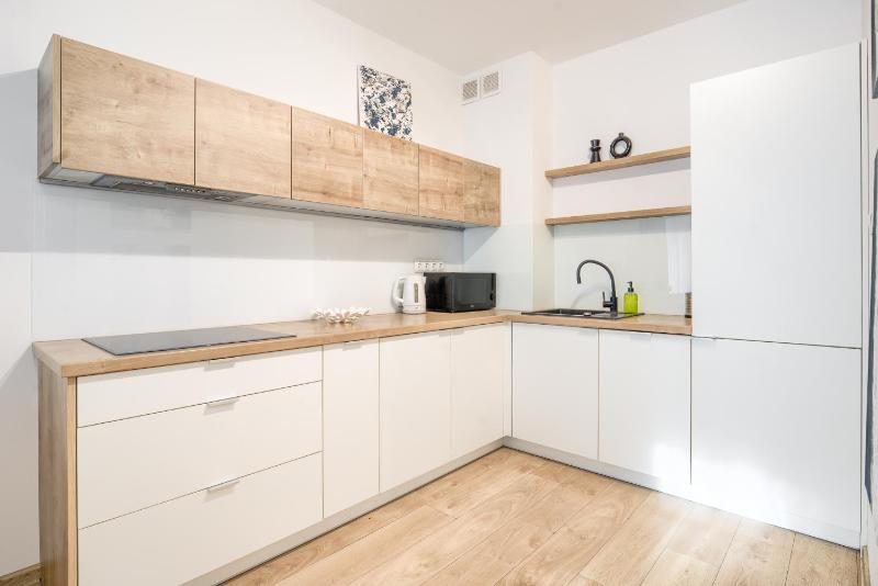 ApartamentyPrzyMorzu 010 z Basenem Tarasem i Ogródkiem - image 13