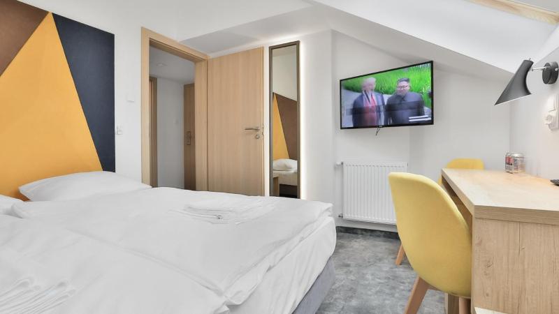 Quadruple Studio in the attic image 3