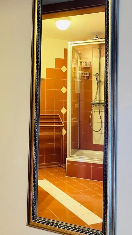 Double Room with Balcony image 4