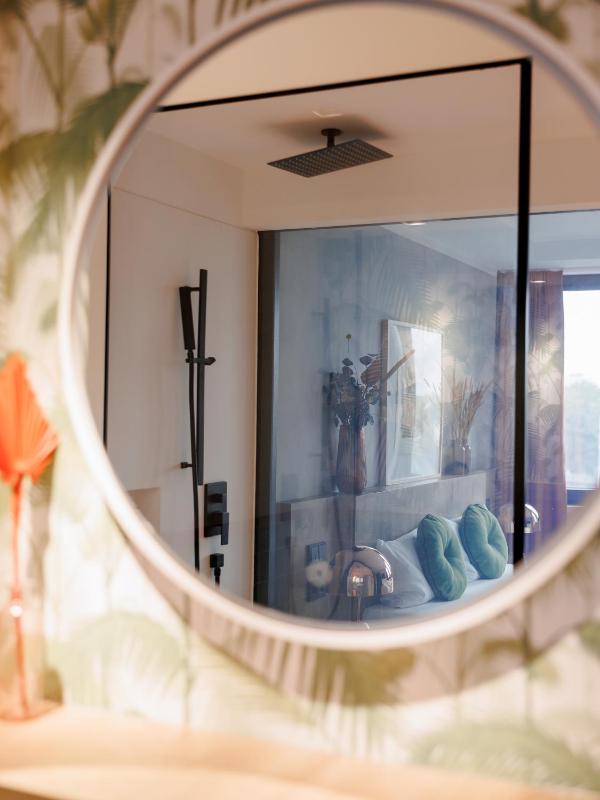 Superior Double Room image 4
