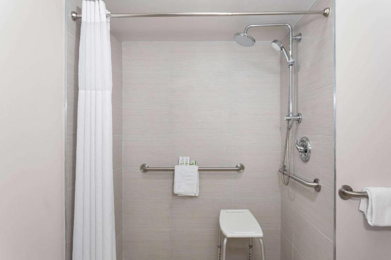 Travelodge by Wyndham Orlando Lake Buena Vista South - image 10