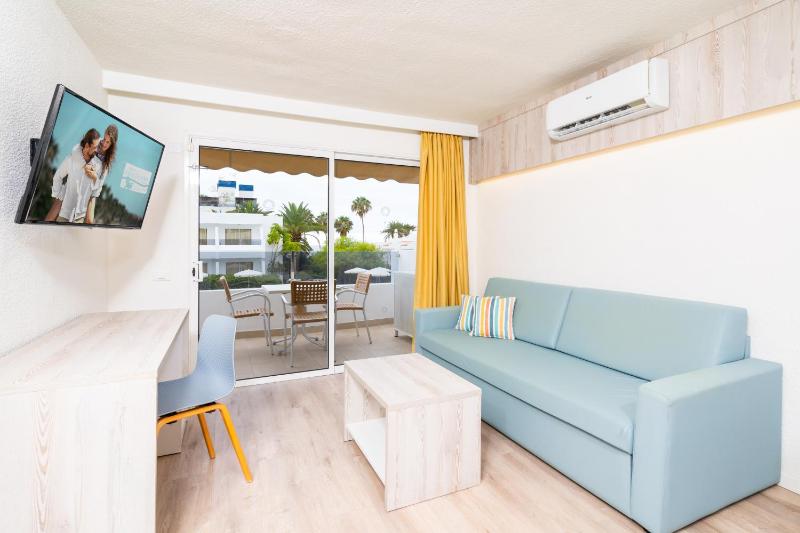 One-Bedroom Apartment Confort image 1