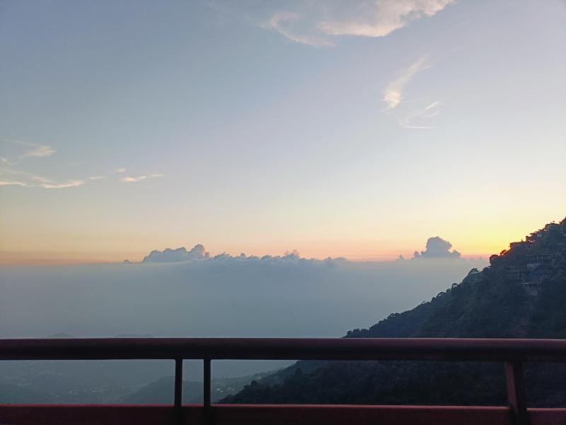 Vanasathli I Near Mall Road Kasauli I Open Garden & Rooftop - image 28