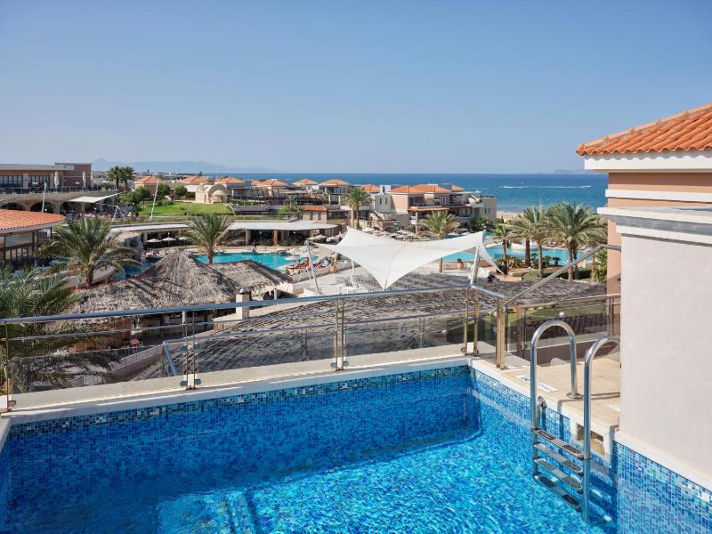 Family Suite Private Pool Sea View image 2