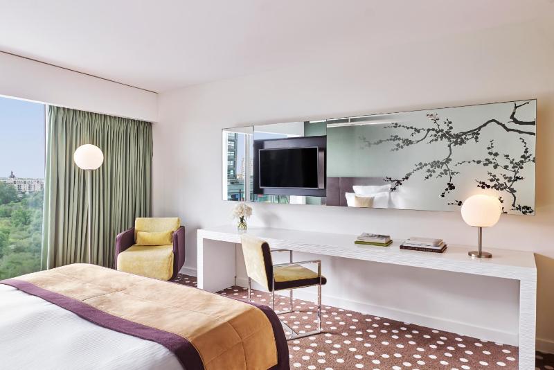 Superior Double Room image 1