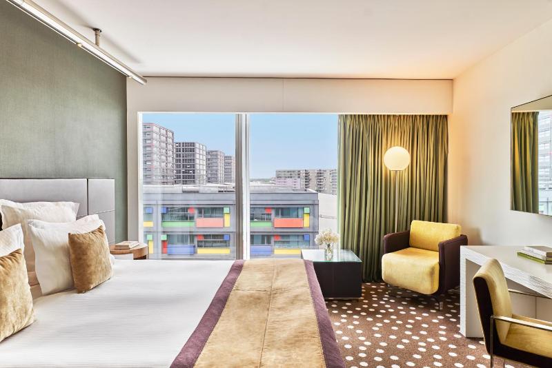 Superior Double Room image 3