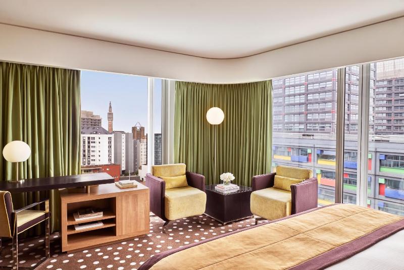 Executive Double Room image 2