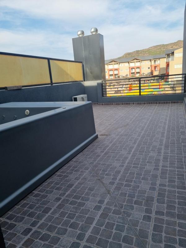 Depto triplex frente el lago - image 7