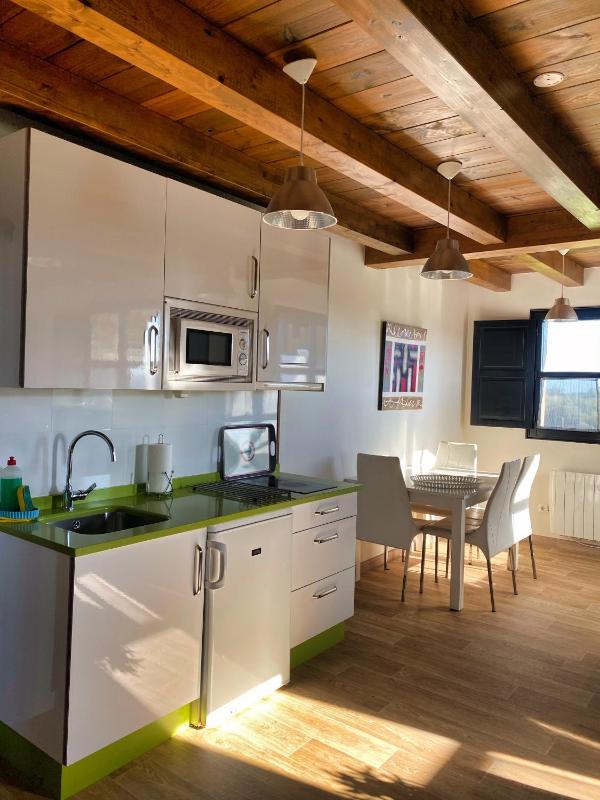 Three-Bedroom Apartment with Spa Access image 1
