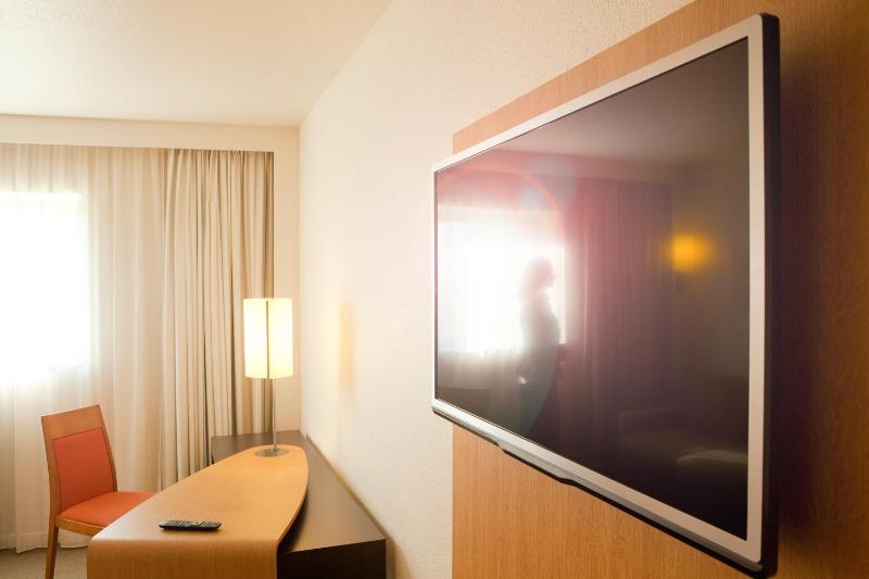 Classic Room with 1 Double Bed and a Sofa  image 3