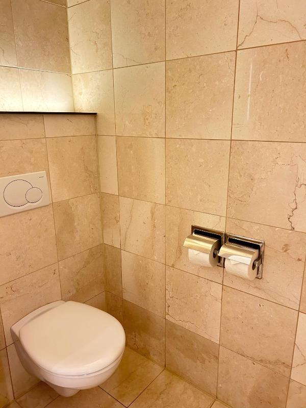 Standard Twin Room image 3