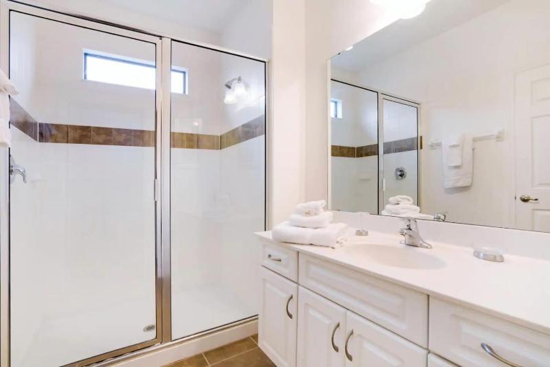 Grand EXEC Golf 4BR Pool Home Near Disney - image 23