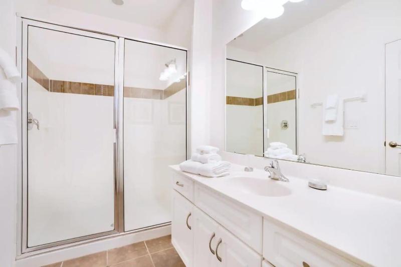 Grand EXEC Golf 4BR Pool Home Near Disney - image 34