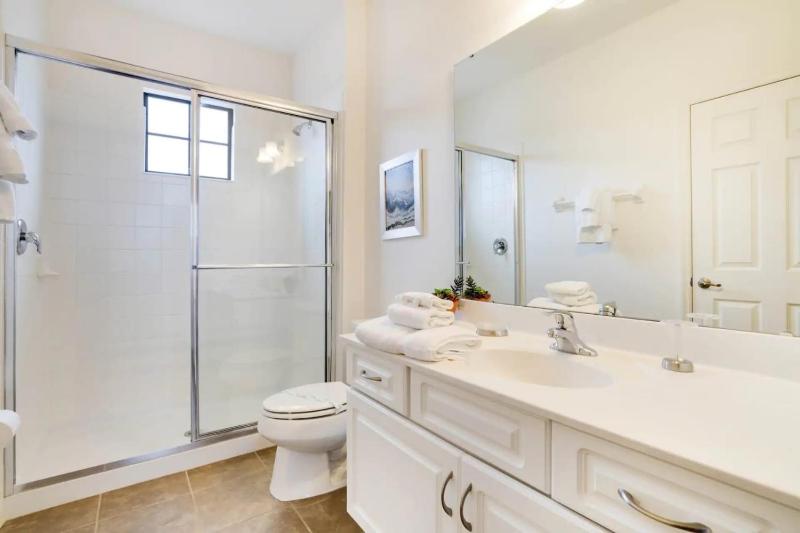 Grand EXEC Golf 4BR Pool Home Near Disney - image 14