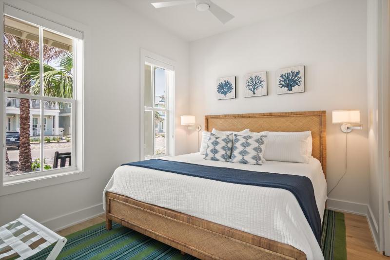 Serenity Shore 305 SOU - image 35