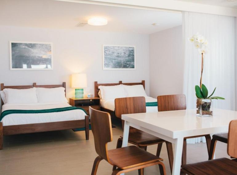 Tides Inn Hotel - image 34
