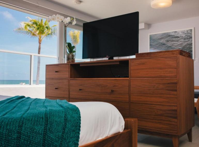 Tides Inn Hotel - image 4