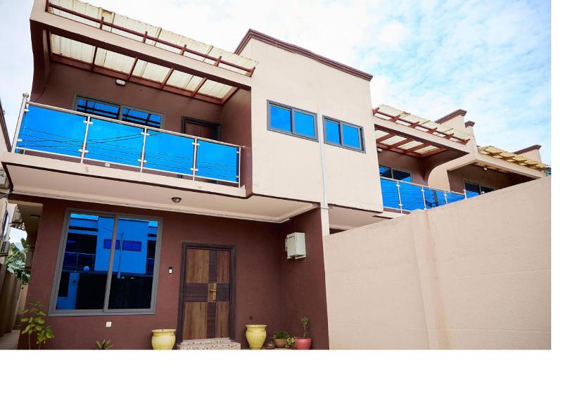 3 Bed Luxury Home Ayi MensahAccra - image 8