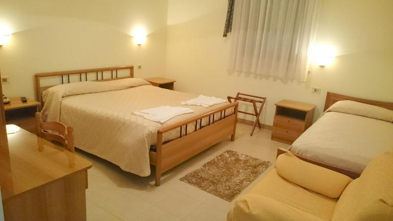 Triple Room image 3