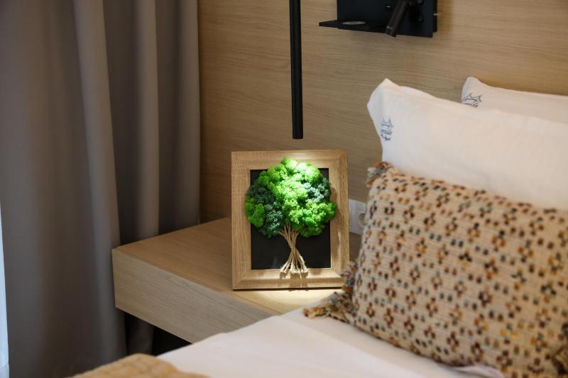 One-Bedroom Apartment with Balcony image 1