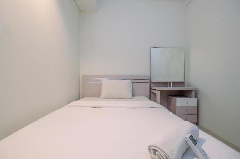 Modern Look and Homey 2BR Bogor Icon Apartment By Travelio - image 4