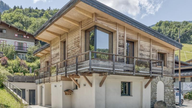 Chalet image 2