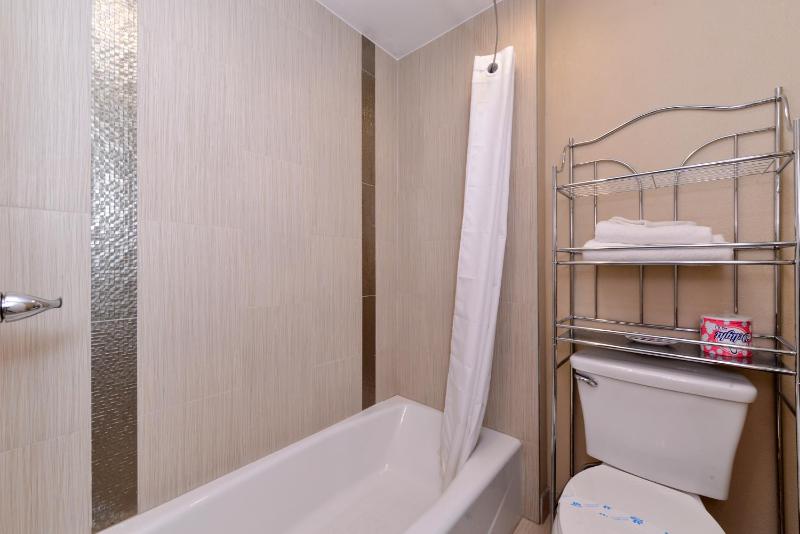 King Room image 2