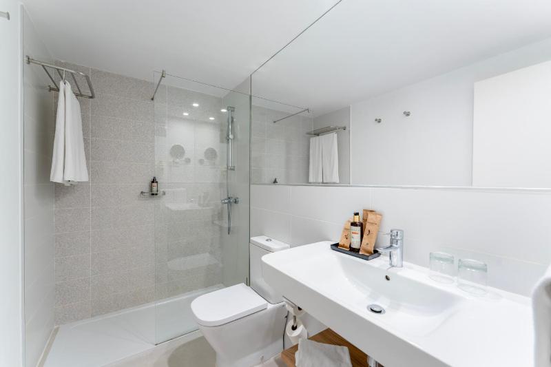 Double Room with Kitchenette  image 3