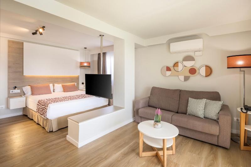 Hotel LIVVO Anamar Suites - image 34