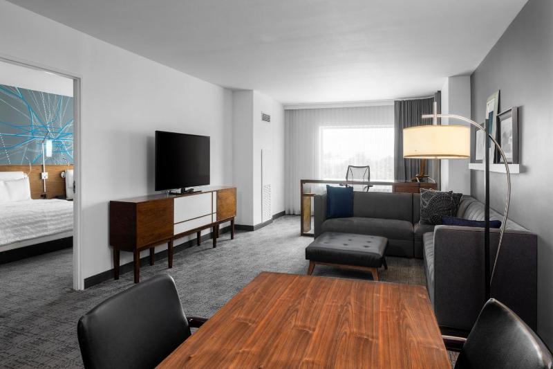 Suite Room 2 King Beds image 4