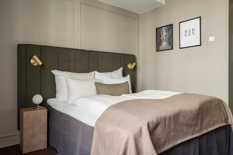 Superior Double or Twin Room image 1