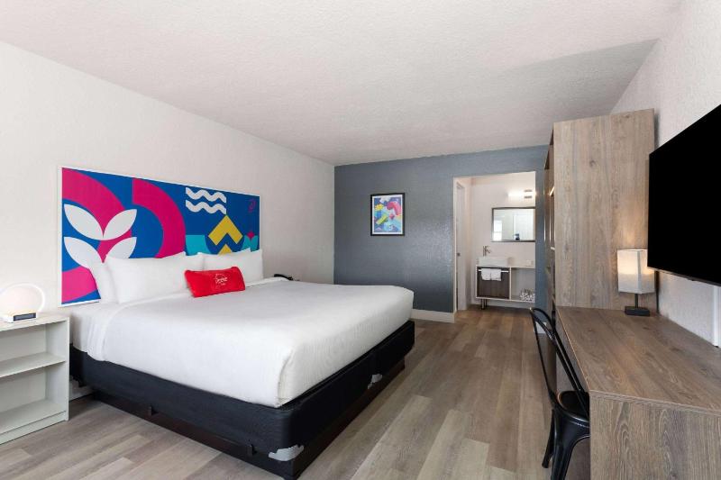 King Room - Non-Smoking image 1