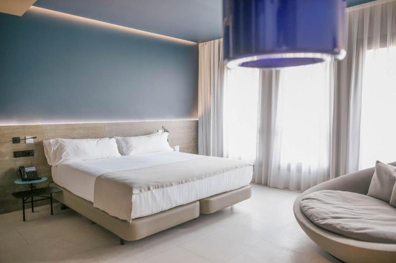 Superior Suite image 4