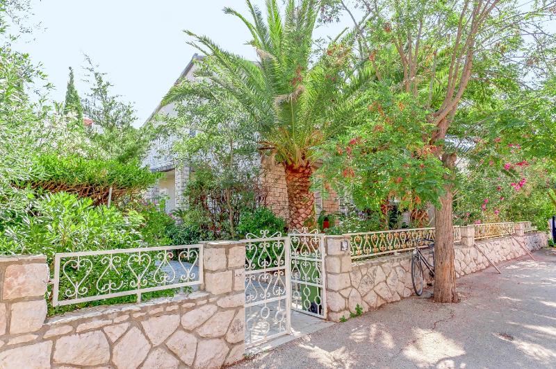 Apartments Ivan - image 1