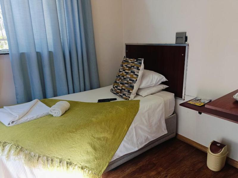 21 On Coetzee Guest House - image 11