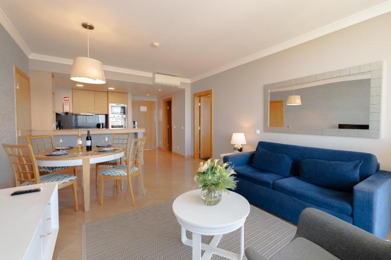  Superior One-Bedroom Apartment image 4