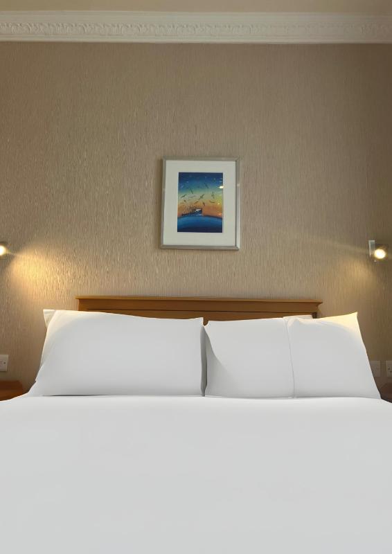 Double Room with Private Bathroom image 4