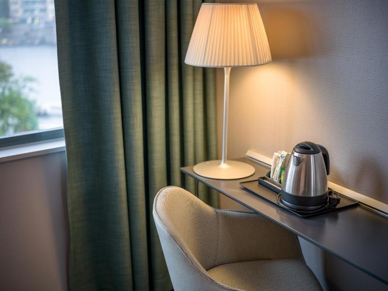 Standard Double Room image 4