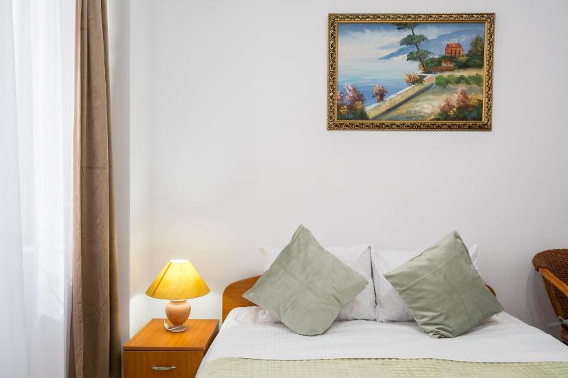 Deluxe Double Room image 4