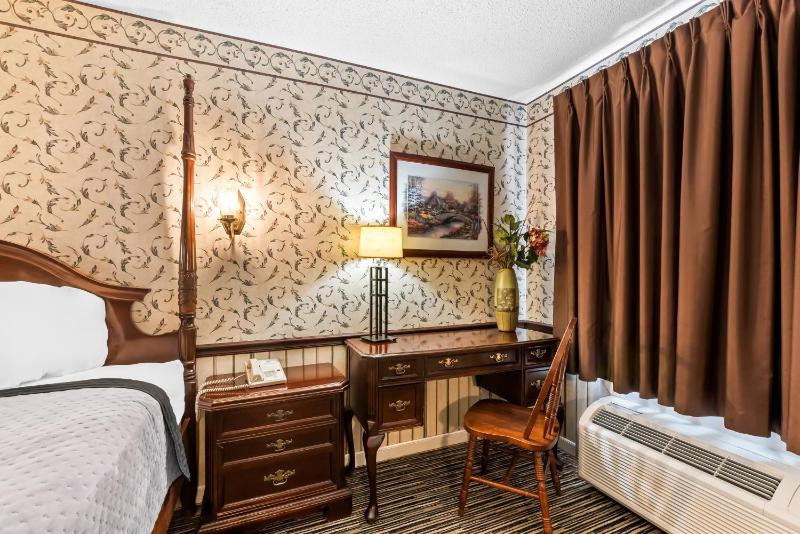 King Room image 3