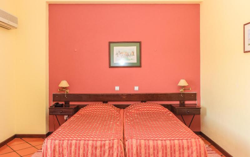 Single Room image 3