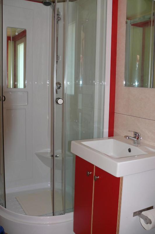 Bungalow (2 Adults) image 2