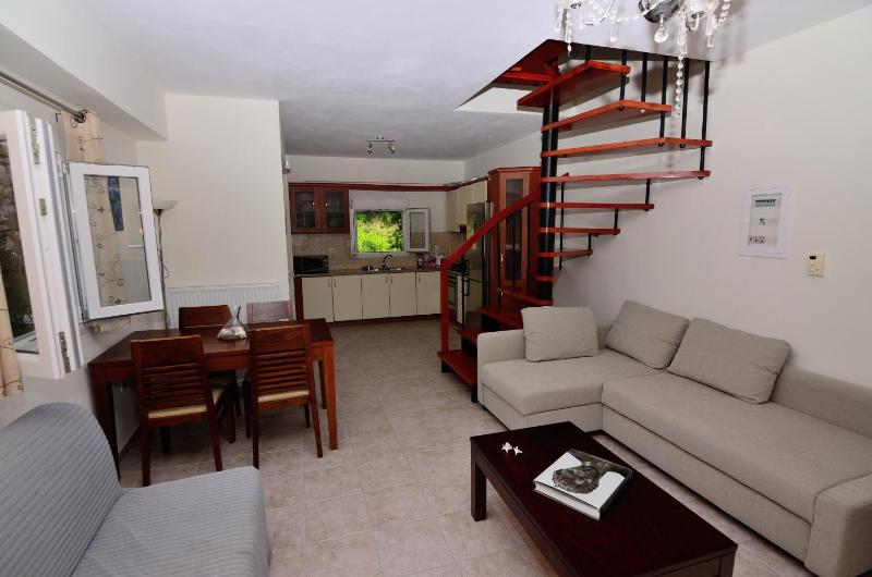 Villa Ektoras II by EY Villas - image 22