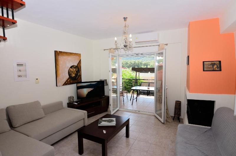 Villa Ektoras II by EY Villas - image 12