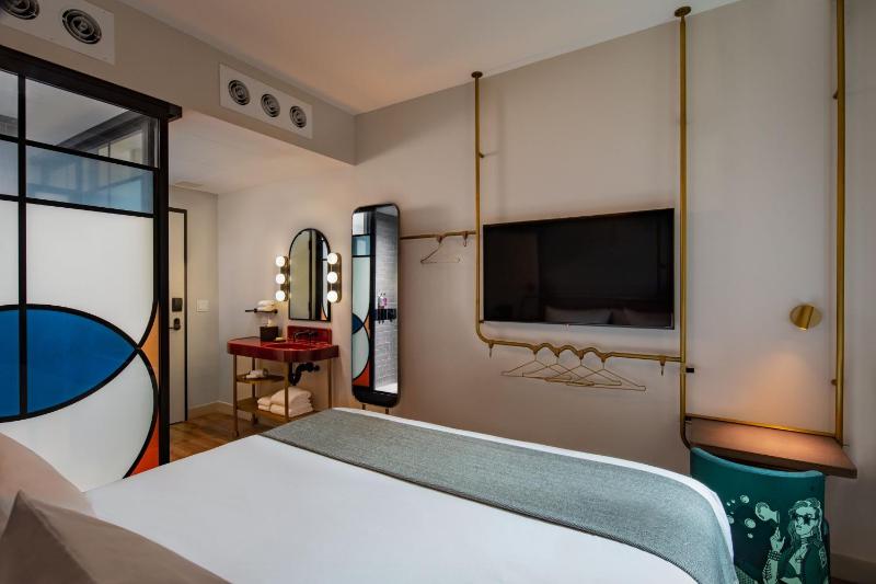 Moxy NYC Lower East Side - image 9