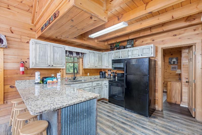 ER101 - Heavenly Hideaway Great location - Close to town! cabin - image 22